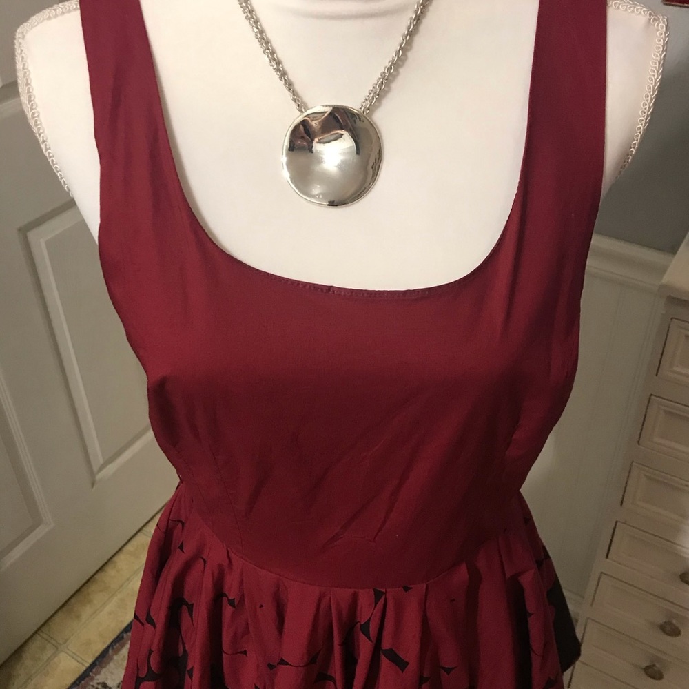 Dress - Picture 2 of 5